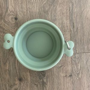 Travel dog bowl
